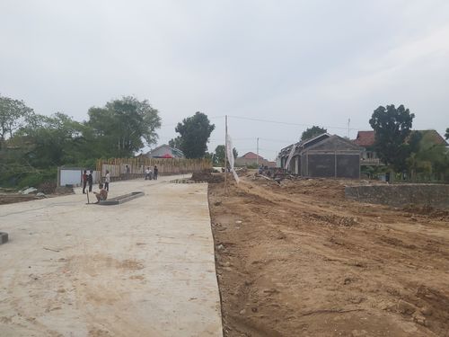 foto posisi tengah perumahan PONDOK PARUMASAN INDAH