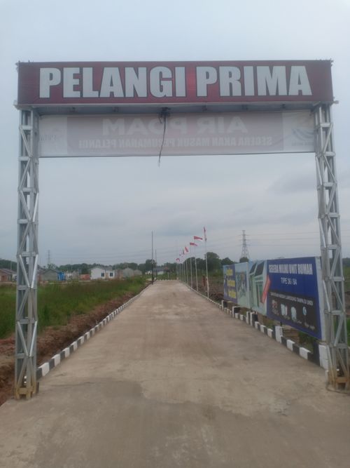 foto gerbang perumahan PELANGI PRIMA