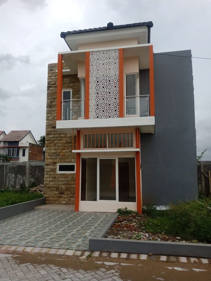 foto tampak rumah tipe 46/72 perumahan GRAND BANDARA