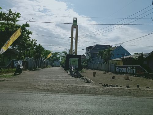 foto gerbang perumahan GREEN GIRI VILLAGE 2