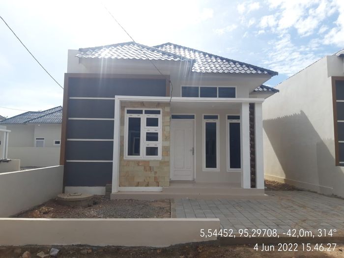 foto tampak rumah tipe 36 perumahan Medina residence 2