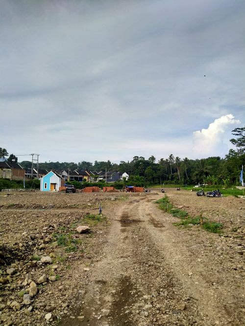foto posisi tengah perumahan Bumi Surya Cibiru