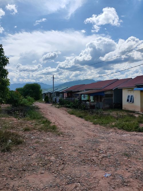 foto posisi tengah perumahan VALUTA INDAH PERMAI