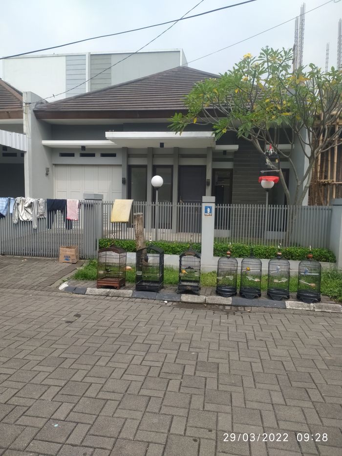 foto tampak rumah tipe 142/180 perumahan BATUNUNGGAL INDAH ESTATE LESTARI H