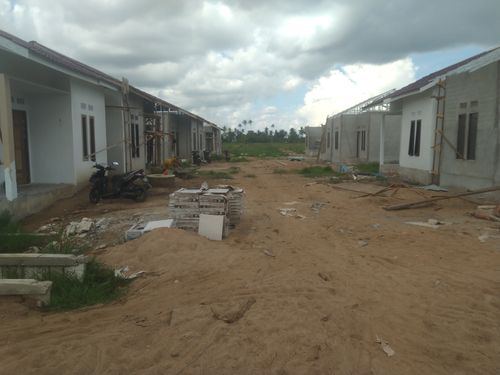 foto posisi tengah perumahan PALM VISTA RESIDENCE BLOK J
