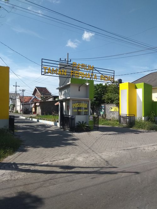 foto gerbang perumahan TAMAN PERMATA INDAH 3