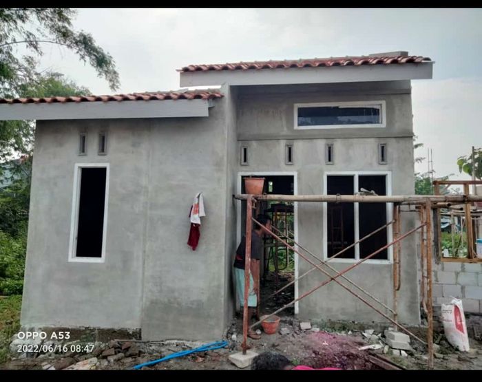 foto tampak rumah tipe 32 perumahan Lianha Land Meletan Village