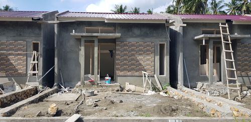 foto contoh rumah perumahan Watuliwu Elegan Residance