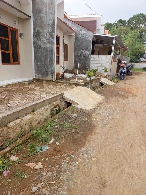 foto posisi tengah perumahan Griya pringrejo asri 2