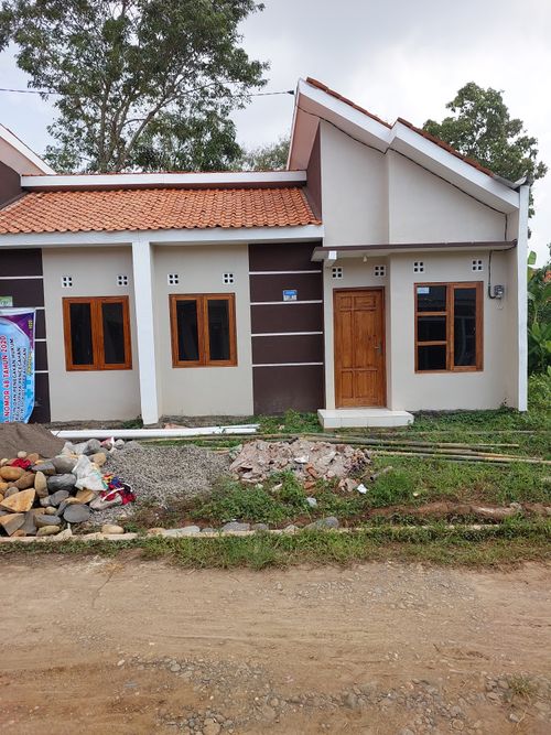 foto contoh rumah perumahan Griya pringrejo asri 2