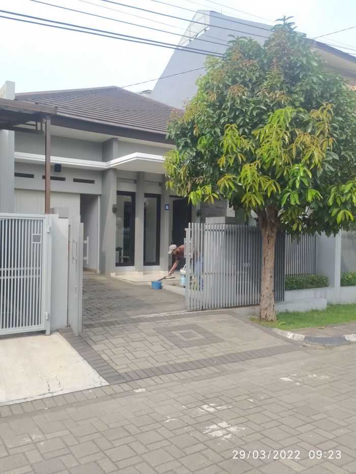 foto tampak rumah tipe 141/220 perumahan BATUNUNGGAL INDAH ESTATE LESTARI H