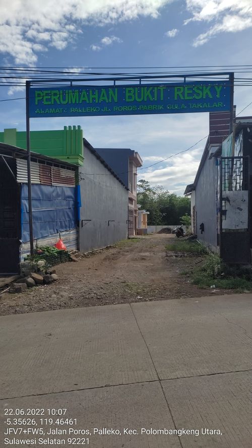 foto gerbang perumahan Bukit rezky