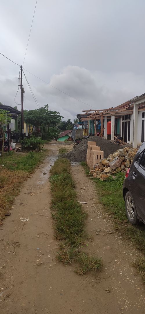 foto posisi tengah perumahan PERUMAHAN MAWAR SARON RESIDENCE