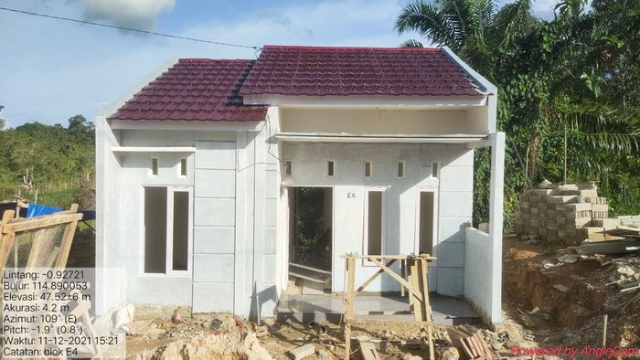 foto tampak rumah tipe 36 komersil perumahan GRAND DELTA REGENCY