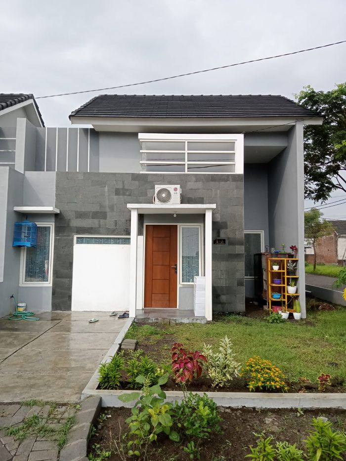 foto tampak rumah tipe 45 perumahan Perumahan Royal Orchid