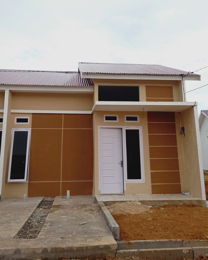 foto tampak rumah tipe 36/72 perumahan ZAMRUD RESIDENCE TAENG