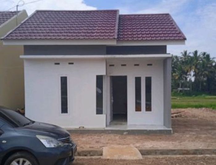 foto tampak rumah tipe RHS 36 perumahan PULUTAN CENTER 2
