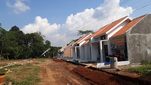 foto posisi tengah perumahan KENCANA RESIDENCE