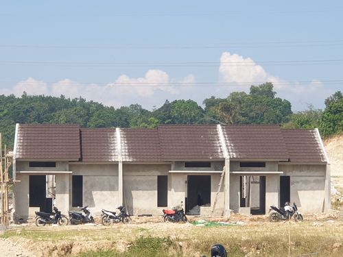 foto contoh rumah perumahan ROYAL GREEN LAND