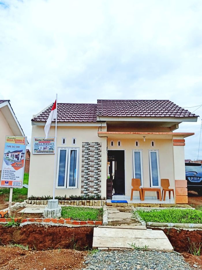 foto tampak rumah tipe 36 perumahan Mega Permai 5