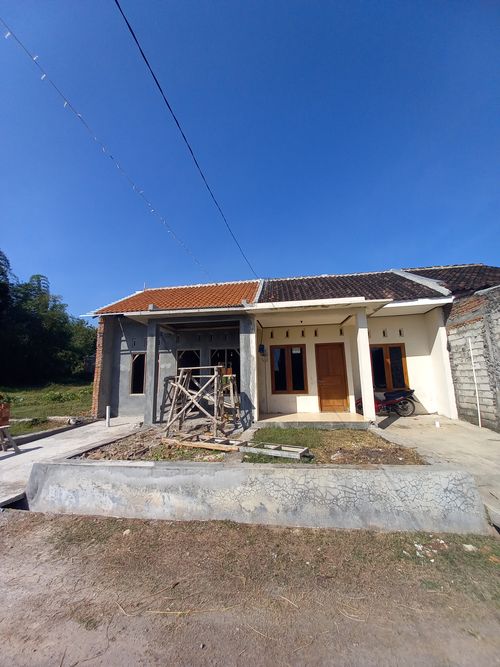 foto contoh rumah perumahan Perum Emerald Regency 7