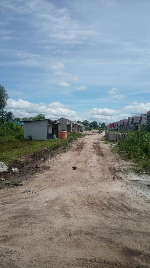foto gerbang perumahan GRAHA TAHETA