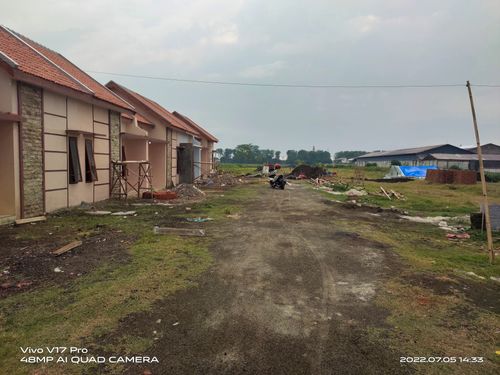 foto posisi tengah perumahan PERUM CISADANE INDAH