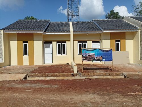 foto contoh rumah perumahan BUMI FLAMBOYAN RESIDENCE