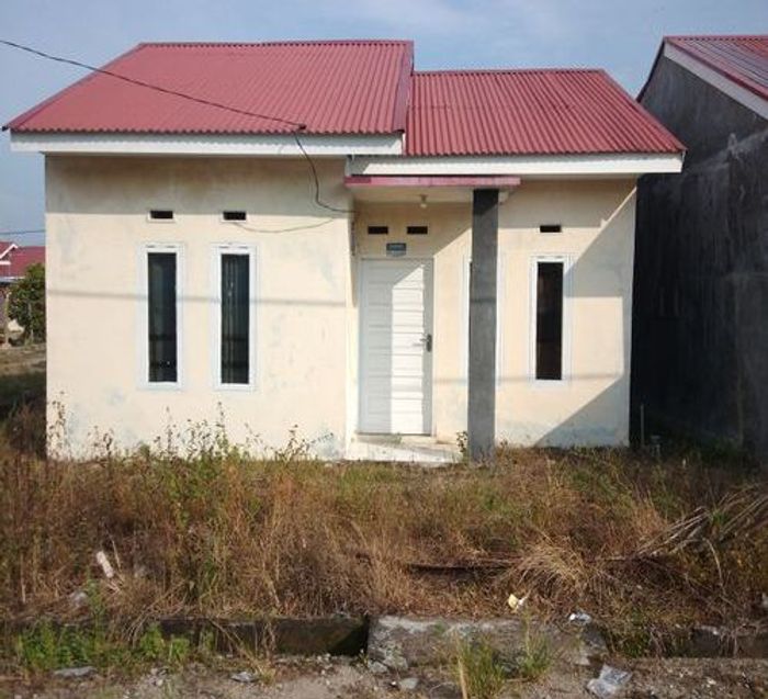 foto tampak rumah tipe RHS 36 perumahan GRIYA KETAPING TAHAP 2