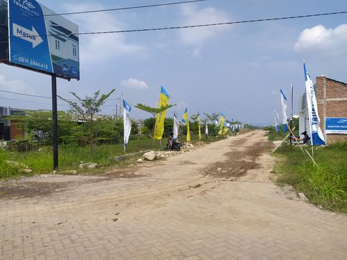 foto gerbang perumahan TRUSMILAND KLAYAN 5 TAHAP 2