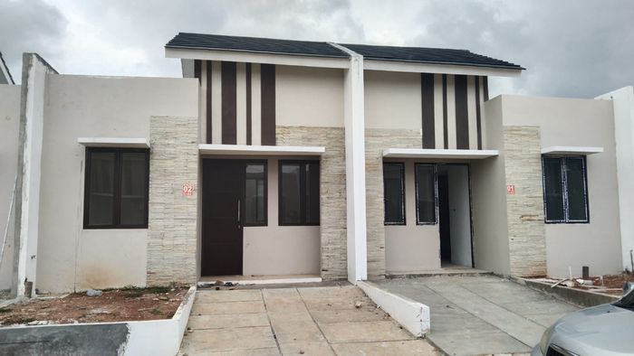 foto tampak rumah tipe 36/60 perumahan CIRUAS LAND