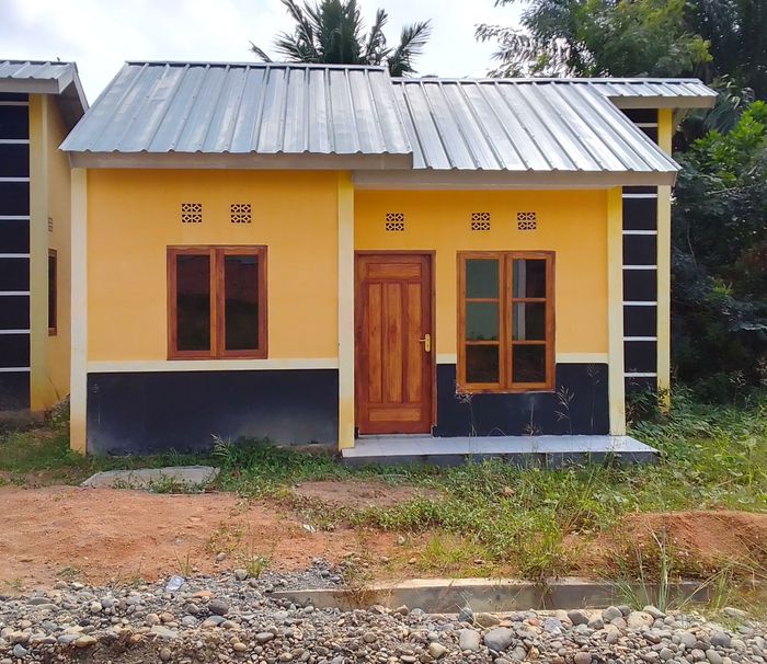 foto tampak rumah tipe RHS 36 perumahan RENE RESIDENCE UJAN MAS