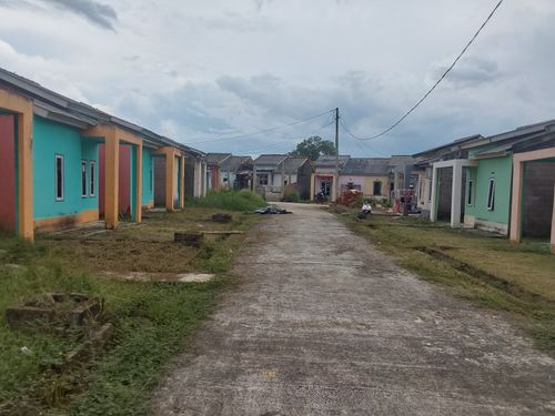 foto gerbang perumahan Cahaya Sukawaras km 18