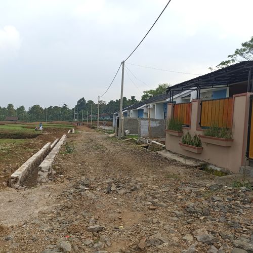 foto posisi tengah perumahan PUNCAK MANIS GEBRONG CIANJUR