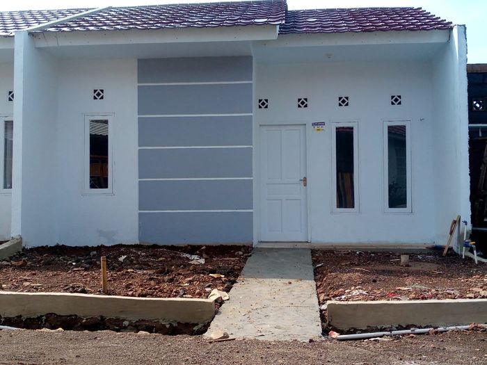 foto tampak rumah tipe 27/60 perumahan GRAHA PASIR HAYAM 2