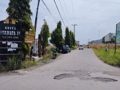 foto gerbang perumahan Griya Permata 4