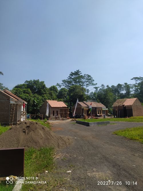 foto posisi tengah perumahan Perumahan Griya az Zahra