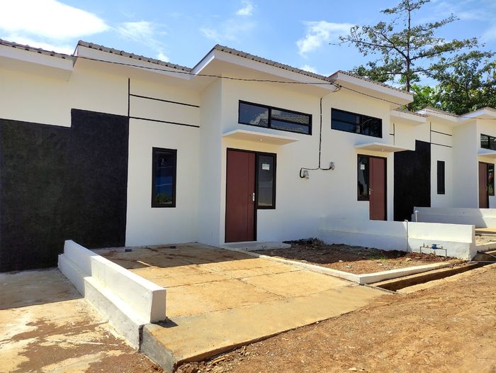 foto tampak rumah tipe 30/76 perumahan Marison Jogonegoro