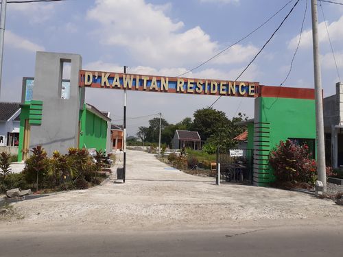 foto gerbang perumahan D' Kawitan Residence