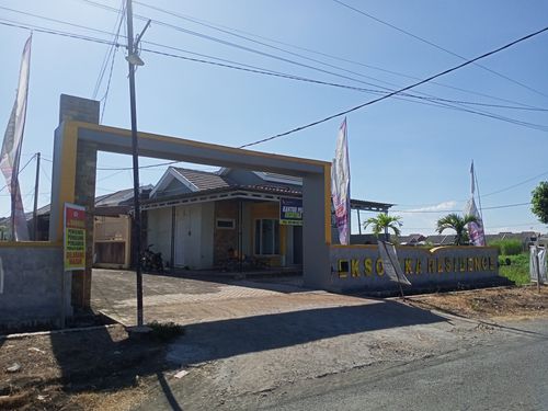 foto gerbang perumahan EKSOTIKA RESIDENCE