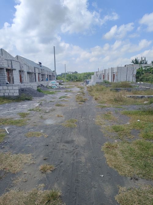 foto posisi tengah perumahan Taman JLT Asri