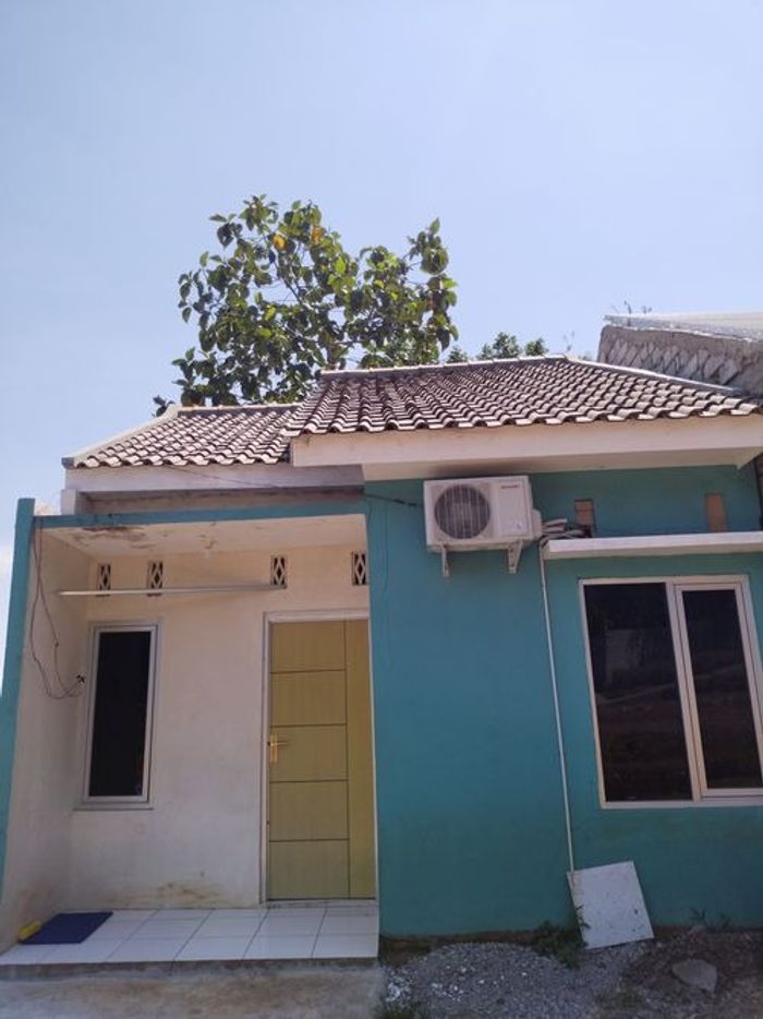 foto tampak rumah tipe 30/60 perumahan GRIYA PABELAN ASRI