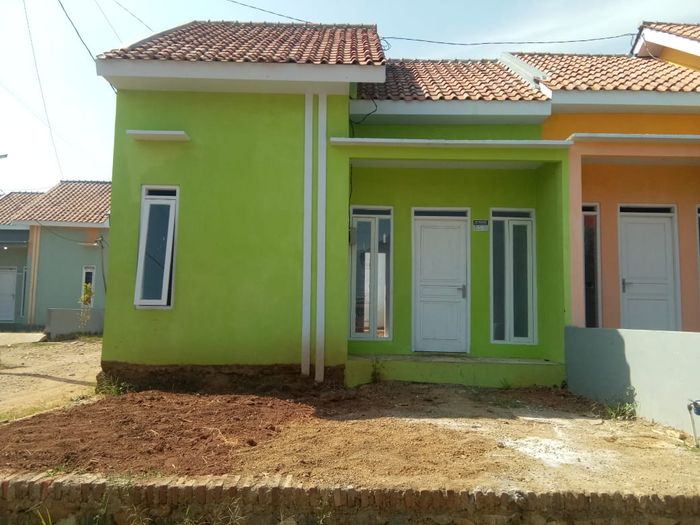 foto tampak rumah tipe 30 perumahan ST@IN RESIDENCE GEJLIG