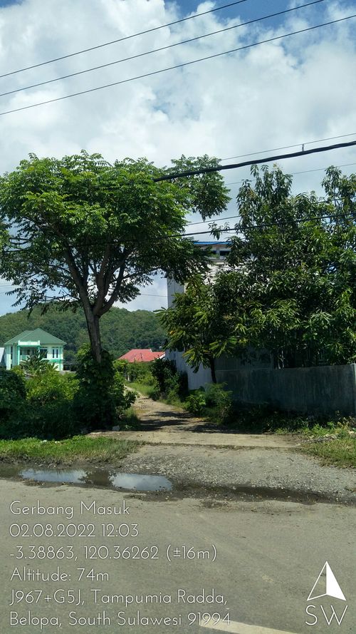 foto gerbang perumahan GRIYA MALLANIUNG