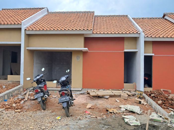 foto tampak rumah tipe 30/60 perumahan PERUMAHAN GRIYA KIRANA MAS 3
