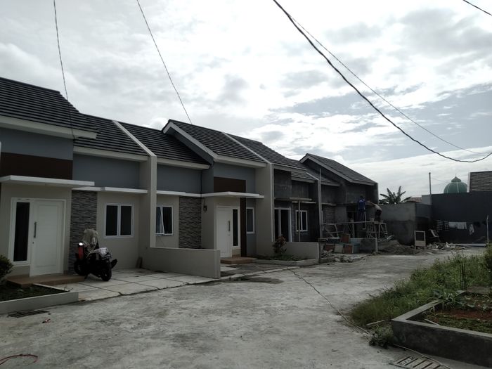 foto tampak rumah tipe CPD 5 No.3 perumahan Margoland Residence Cipondoh