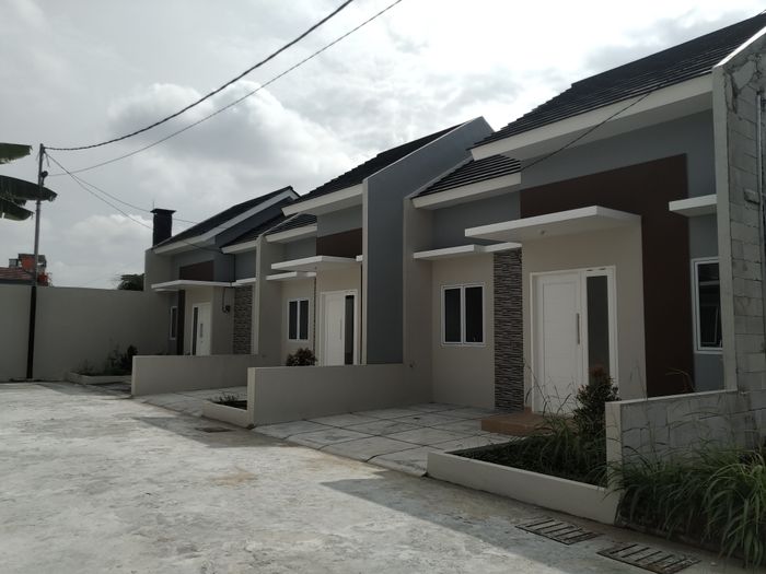 foto tampak rumah tipe CPD 5 No.3A perumahan Margoland Residence Cipondoh