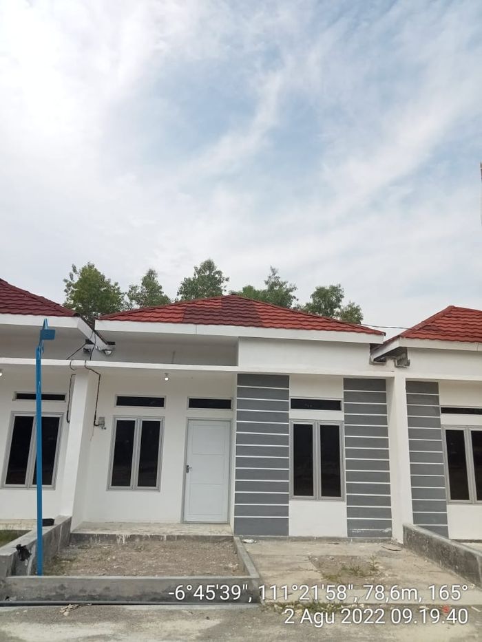 foto tampak rumah tipe 33/60 perumahan Landoh Residence