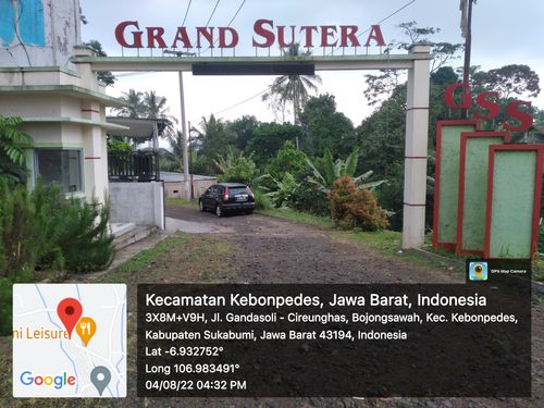 foto gerbang perumahan Grand Sutera Sukaraja