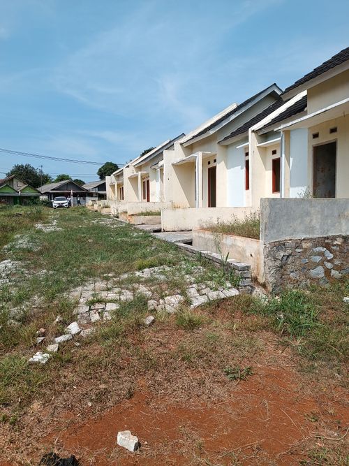 foto posisi tengah perumahan PESONA CARRERA REGENCY 2